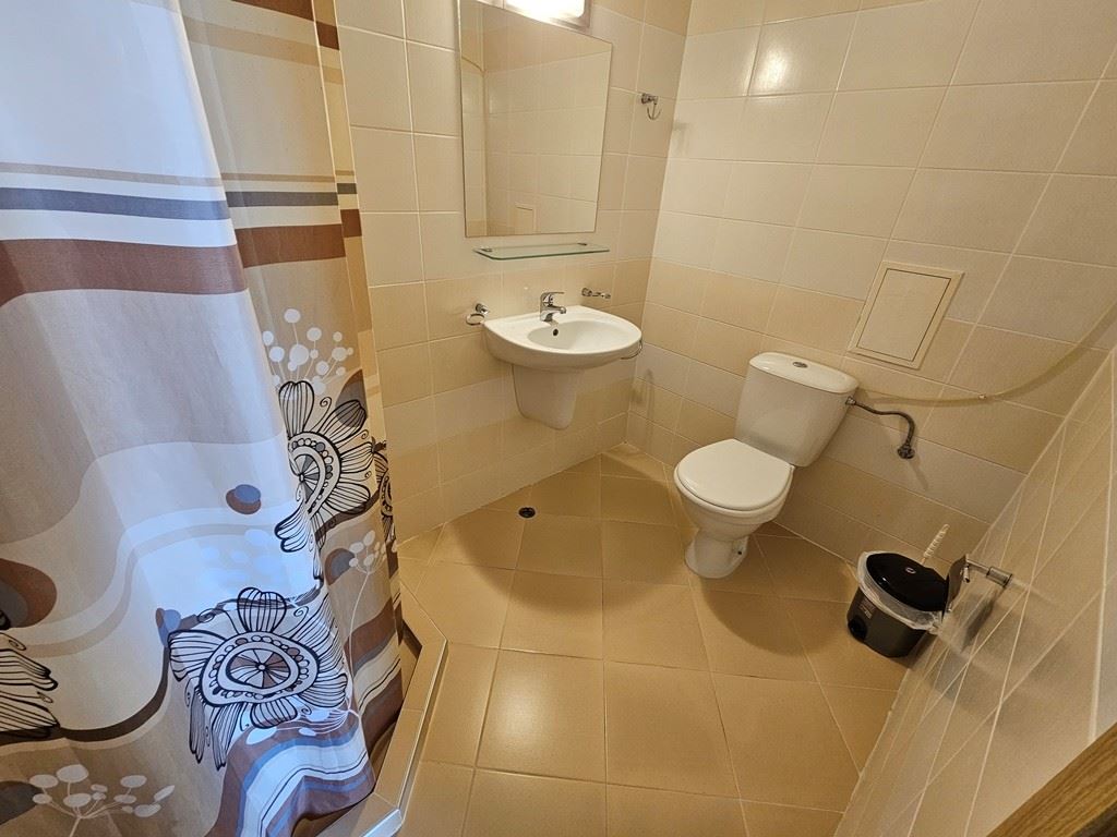 Stylowe studio z panoramicznym widokiem na basen w Słonecznym Brzegu – gotowe do zamieszkania i inwestycji