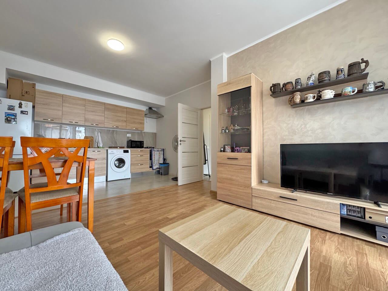 Umeblowany apartament z jedną sypialnią w nowym kompleksie w Aheloj – spokój, zieleń i komfort nad morzem