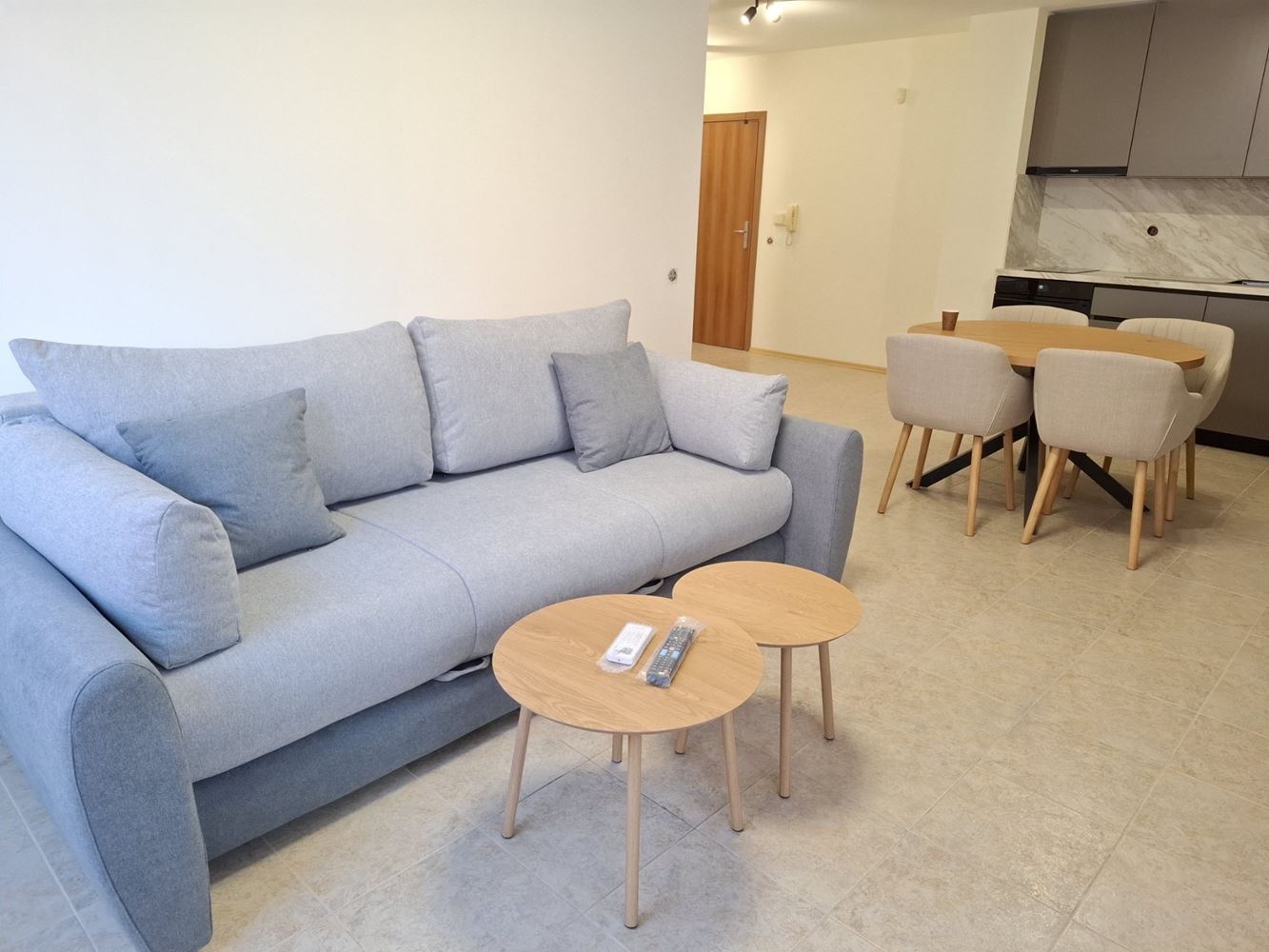 Przytulny apartament z jedną sypialnią w centrum Rawdy – kilka minut od plaży