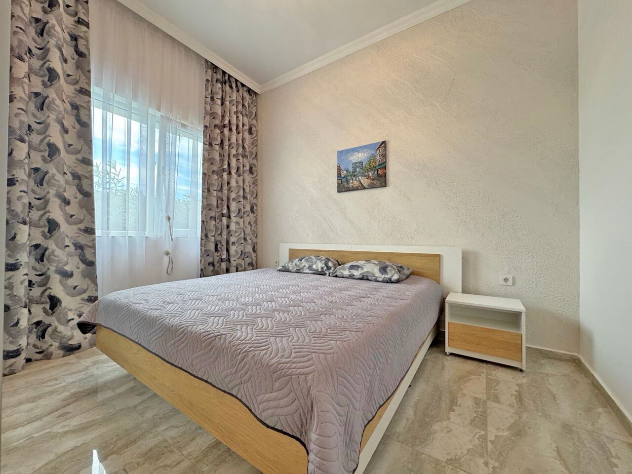 Przestronny apartament z jedną sypialnią, dużym tarasem i widokiem na basen w Słonecznym Brzegu