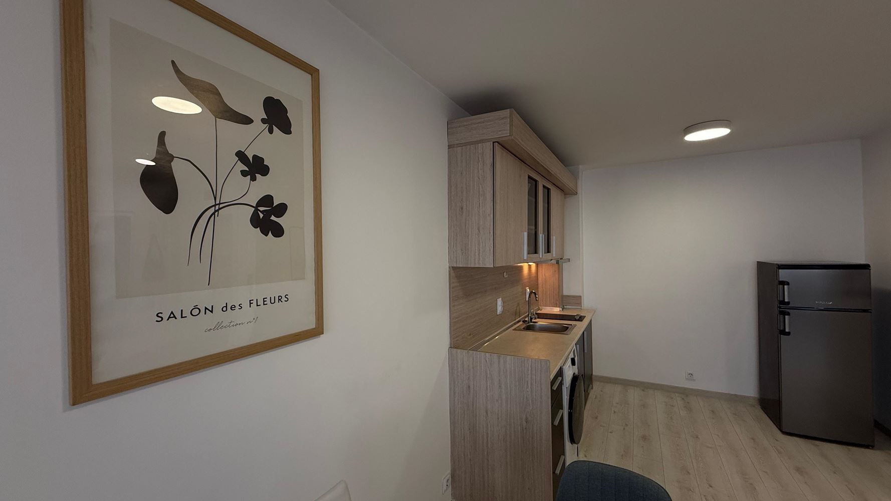 Przestronne i nowoczesne mieszkanie z jedną sypialnią z pełnym wyposażeniem w Pomorie