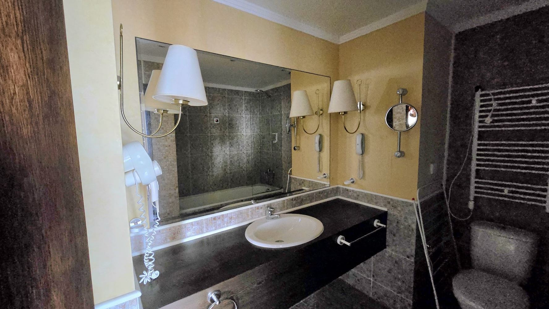  Eleganckie mieszkanie z jedną sypialnią w luksusowym kompleksie z udogodnieniami premium w Słonecznym Brzegu