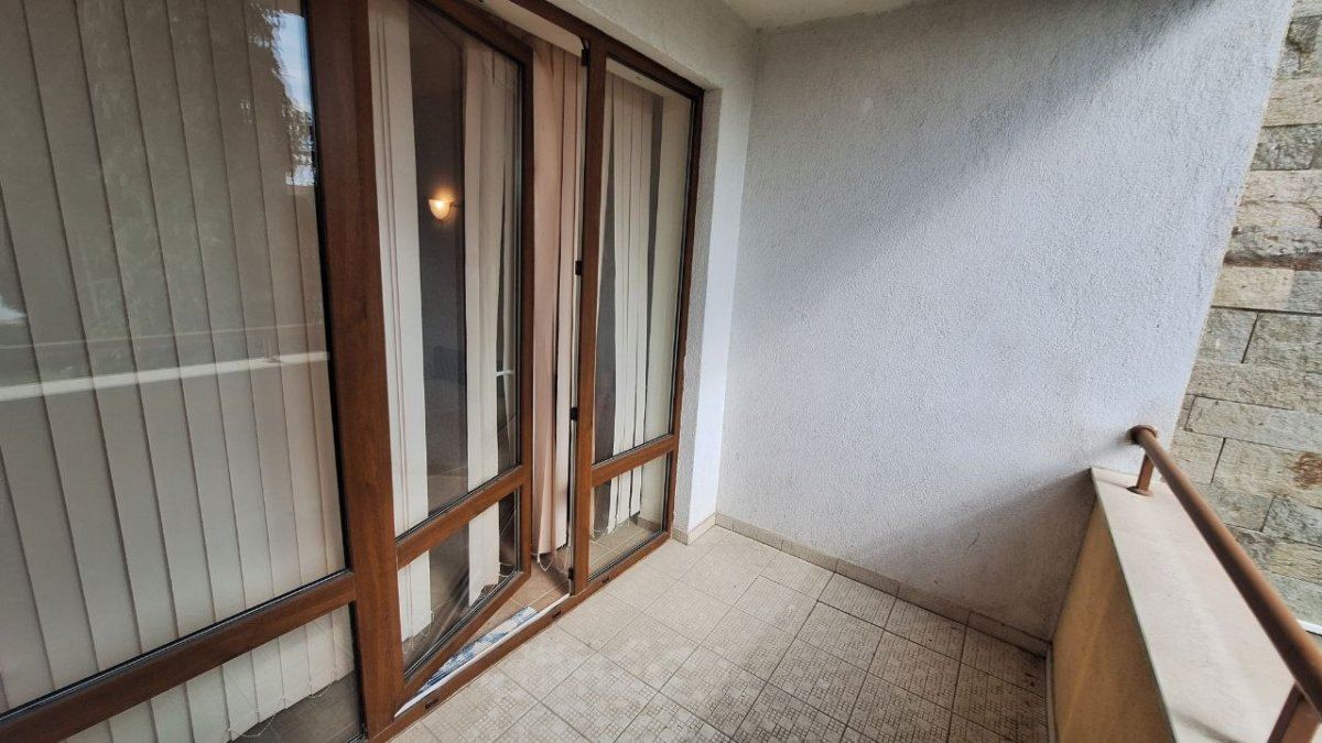 Przestronny apartament z dwiema sypialniami zaledwie kilka metrów od plaży w Rawdzie