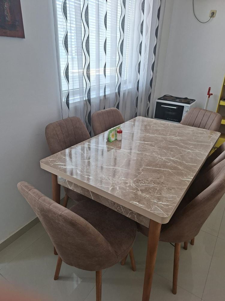 Panoramiczny apartament z jedną sypialnią i widokiem na morze w Rawdzie – gotowy do zamieszkania