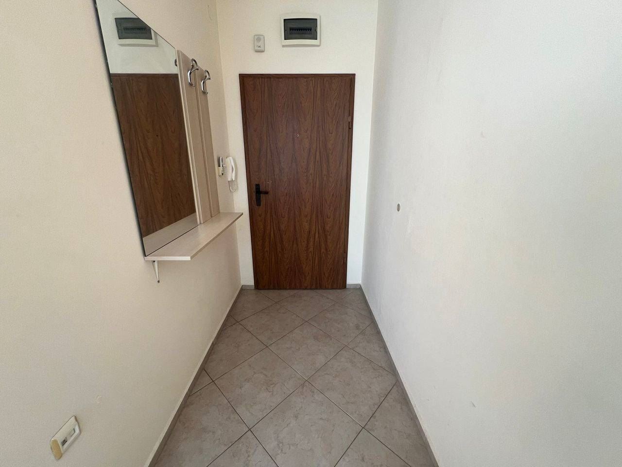 Przestronne mieszkanie z jedną sypialnią w Słonecznym Brzegu – komfort i przestrzeń w dobrze utrzymanym kompleksie