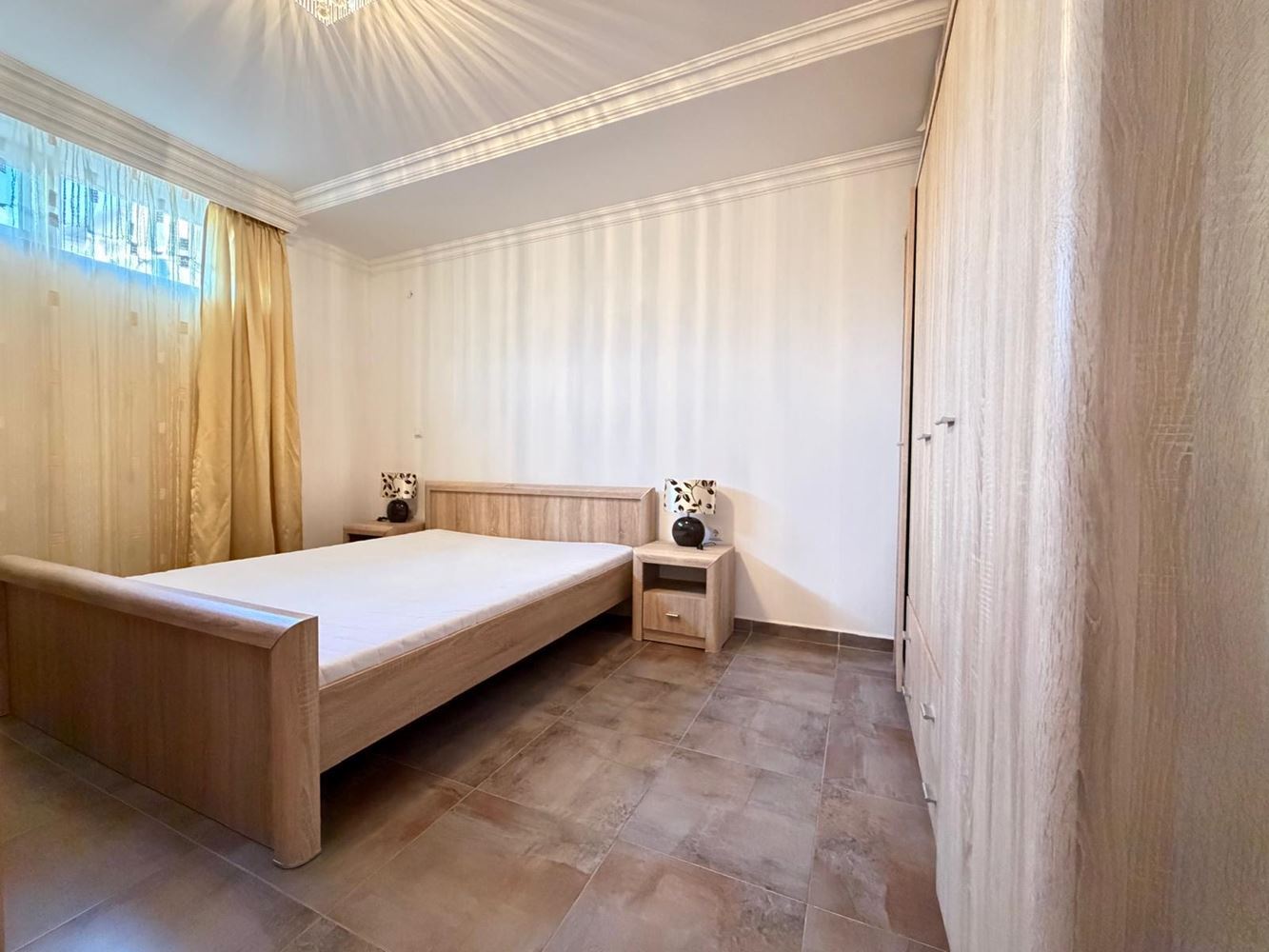 Komfortowe mieszkanie dwupokojowe z bezpośrednim dostępem do basenu – idealne do zamieszkania i inwestycji