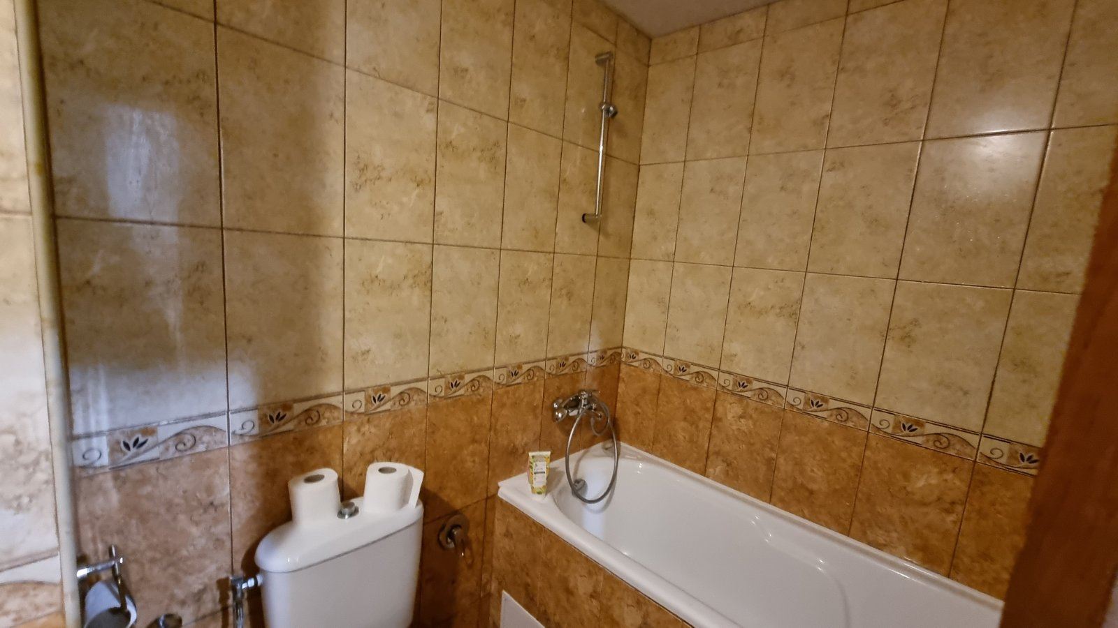 Pierwsza linia do plaży Butamyata! Umeblowany apartament z jedną sypialnią i częściowym widokiem na morze w Sinemorec