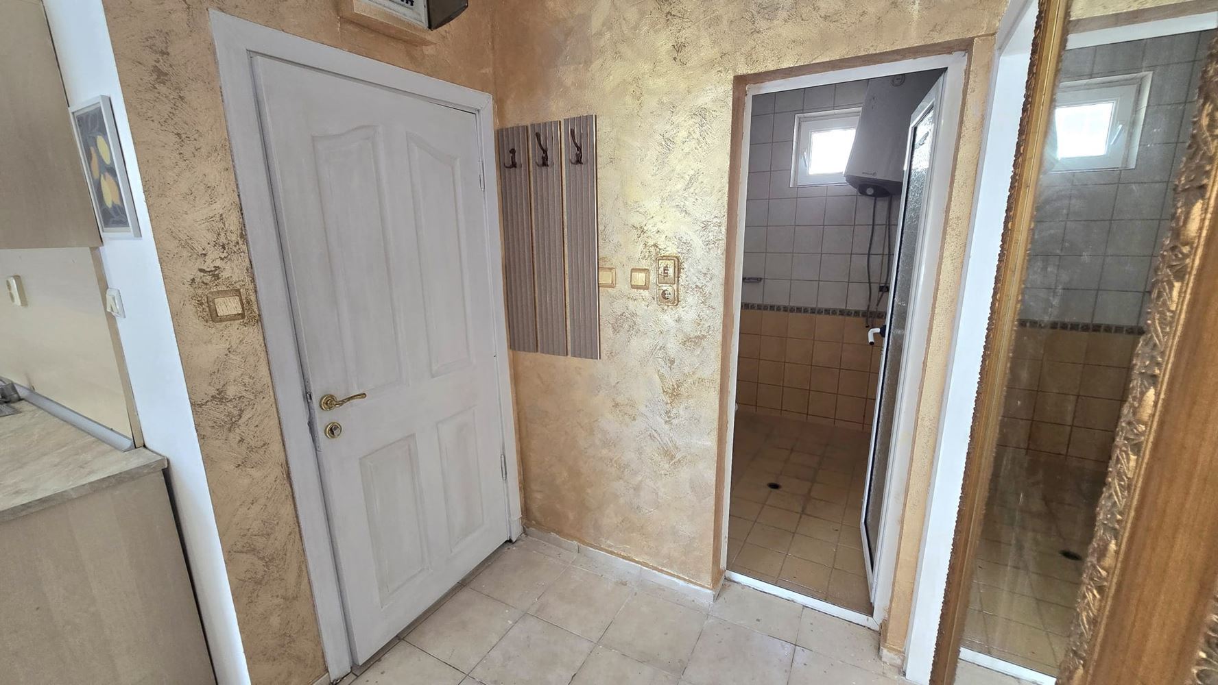 Apartament z dwiema sypialniami, ekspozycją południową i widokiem na basen w Słonecznym Brzegu