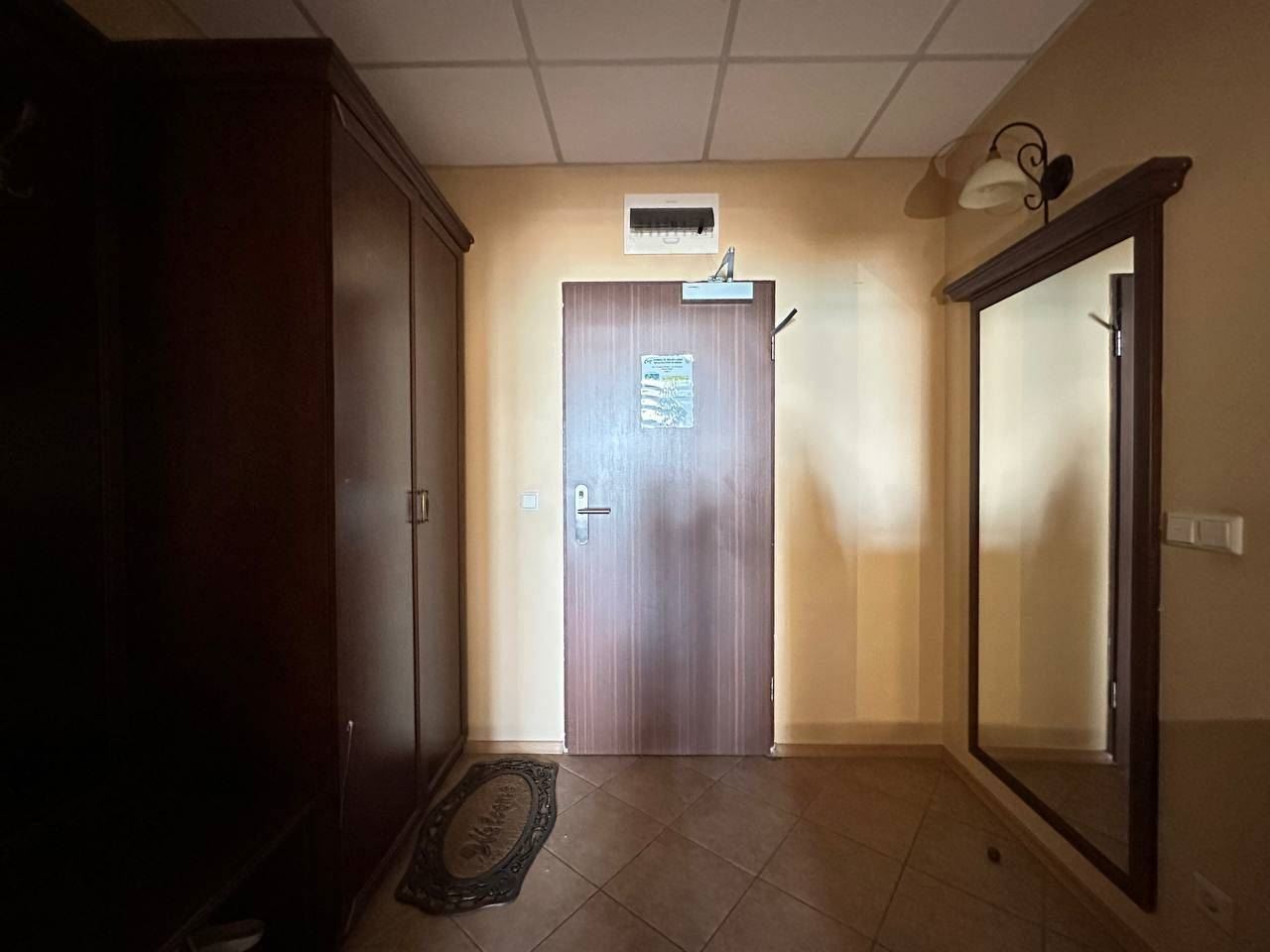 Przestronny apartament z widokiem na morze w pierwszej linii brzegowej w Pomorie – nieruchomość wakacyjna z atmosferą luksusowego kurortu