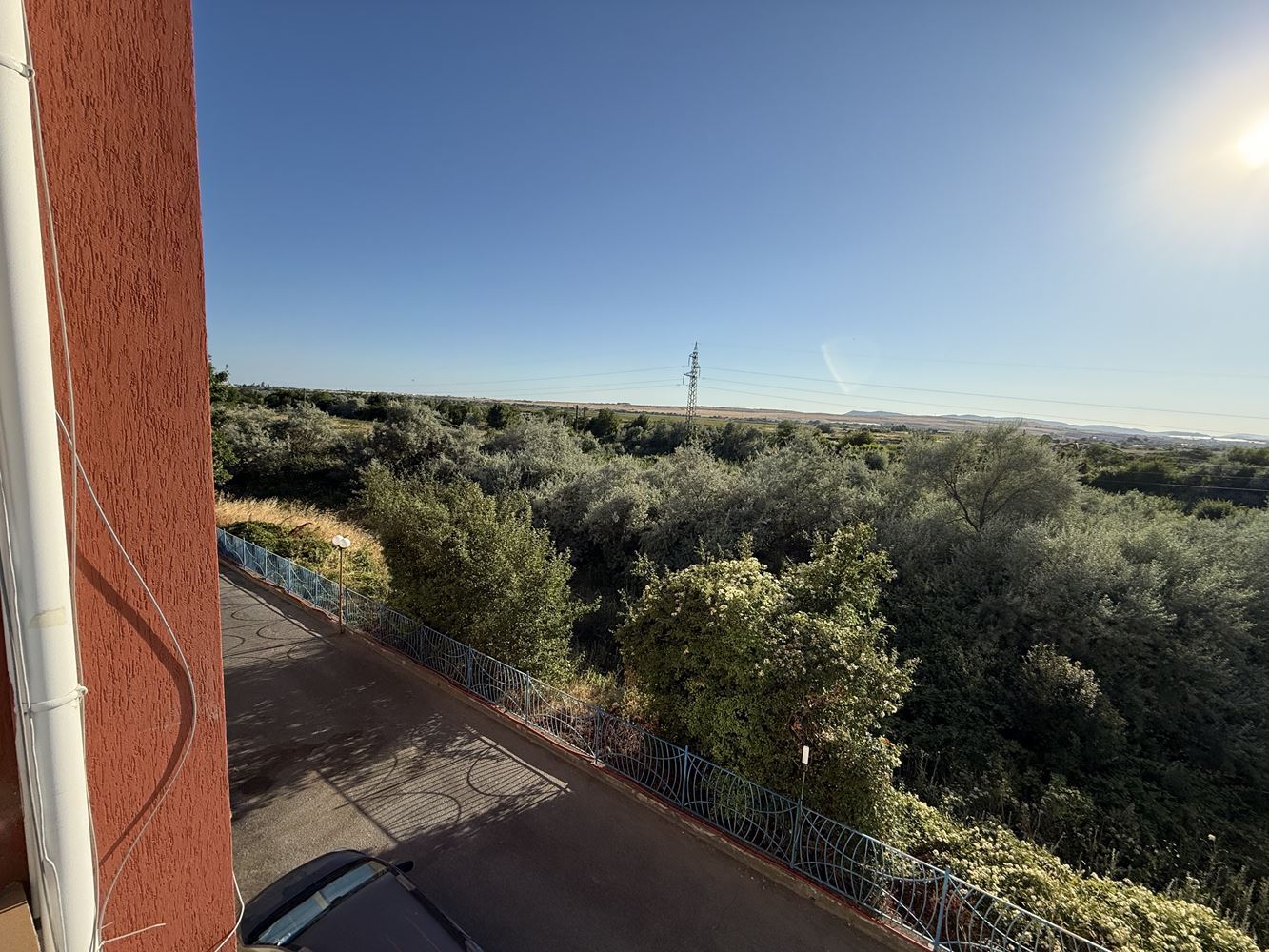 Mieszkanie z jedną sypialnią i tarasem w Słonecznym Brzegu – komfort i całoroczne bezpieczeństwo