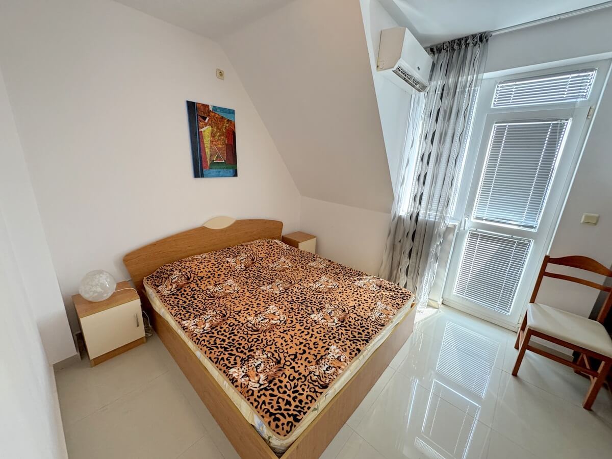 Apartament z jedną sypialnią w Rawdzie – w pełni umeblowany, w budynku mieszkalnym i 500 metrów od morza