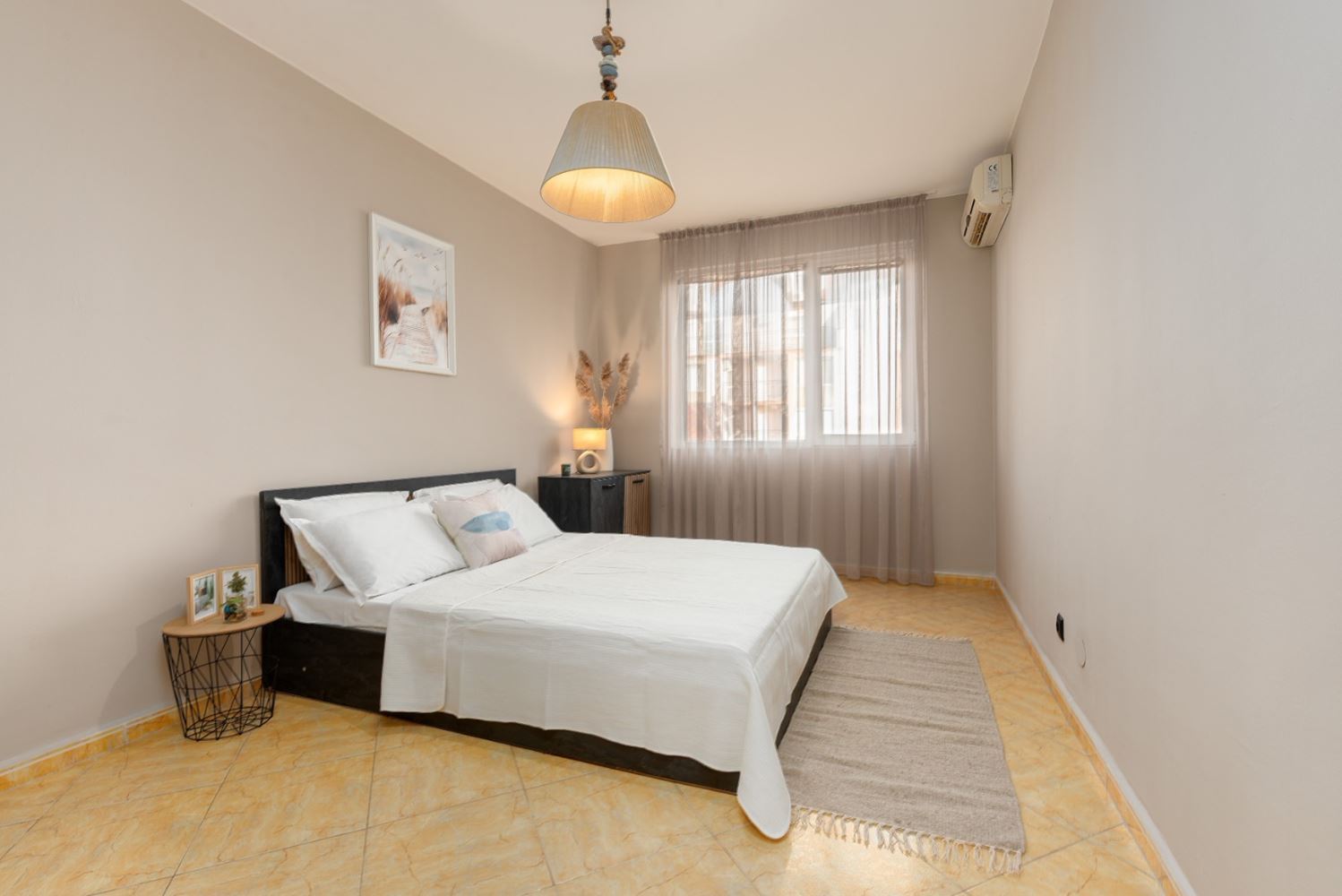 Stylowo wyremontowane mieszkanie z dwiema sypialniami w zadbanym kompleksie w Słonecznym Brzegu – komfort, spokój i doskonała lokalizacja