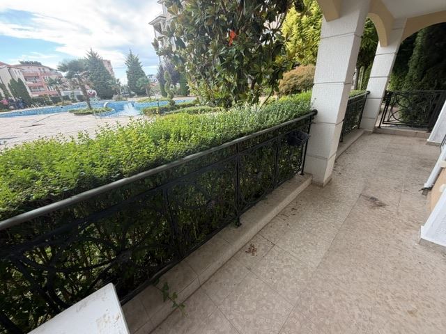 Przestronny apartament z trzema sypialniami, blisko morza, z doskonałą infrastrukturą kompleksu