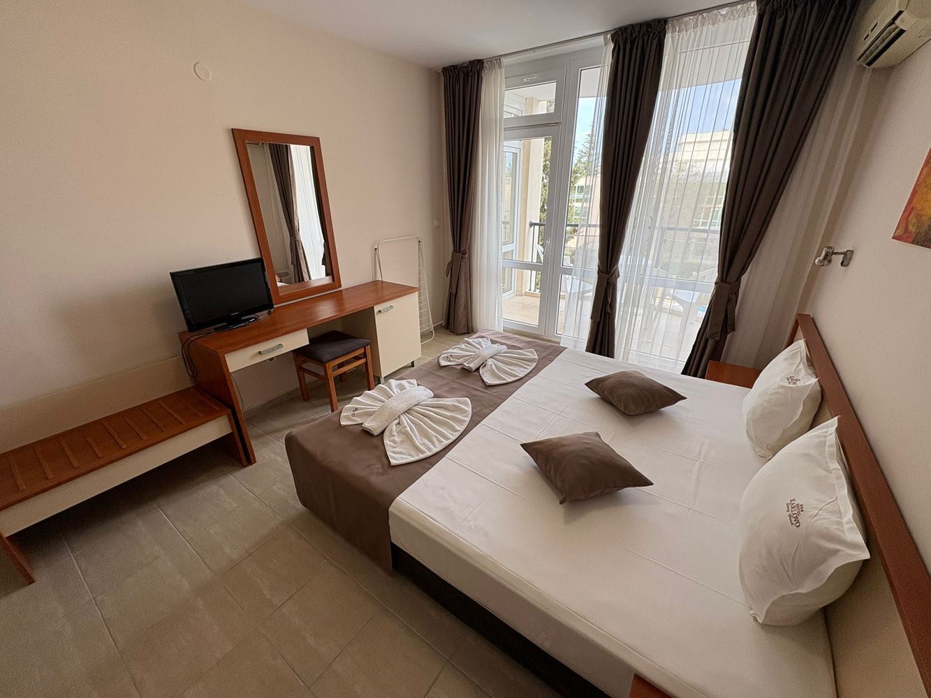 Apartament z dwiema sypialniami 300 metrów od plaży w centrum Słonecznego Brzegu