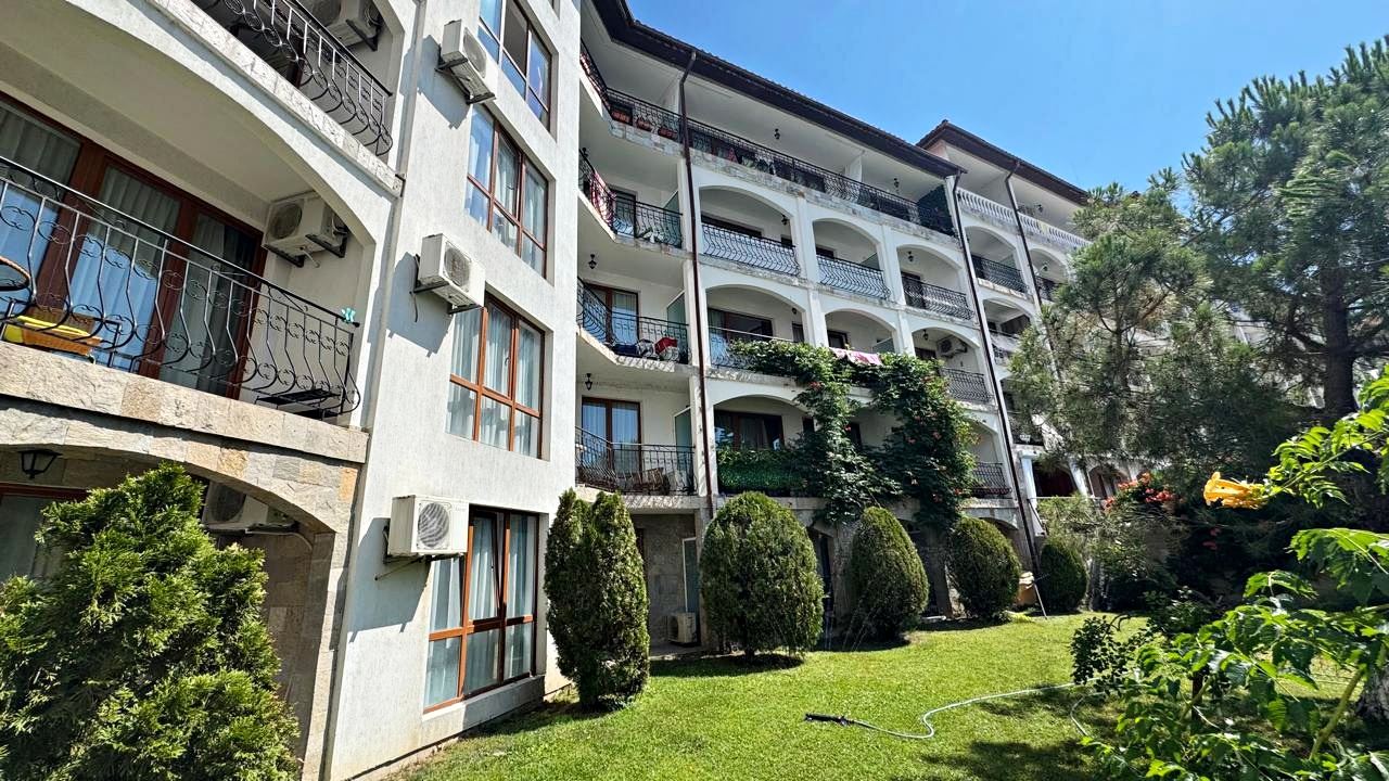 Przytulny apartament z jedną sypialnią w zadbanym kompleksie – komfort, spokój i doskonałe warunki do wypoczynku