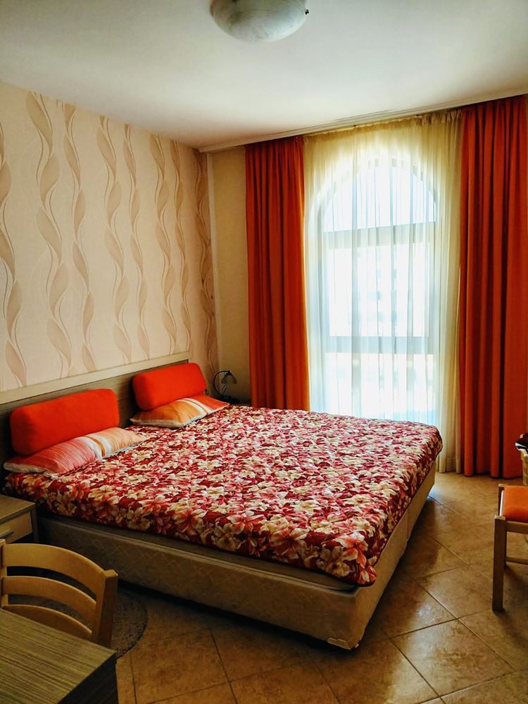 Nadmorski komfort z widokiem na basen – apartament z jedną sypialnią w prestiżowym kompleksie w Słonecznym Brzegu