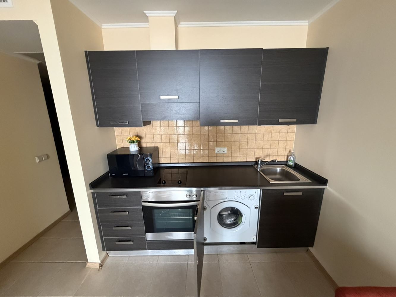 Mieszkanie z dwiema sypialniami w Pomorie z bezpośrednim widokiem na morze – luksusowe życie na pierwszej linii