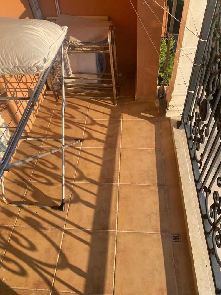 Piękny apartament z jedną sypialnią w Rawdzie z basenami i doskonałymi udogodnieniami – idealny na wakacje i inwestycję