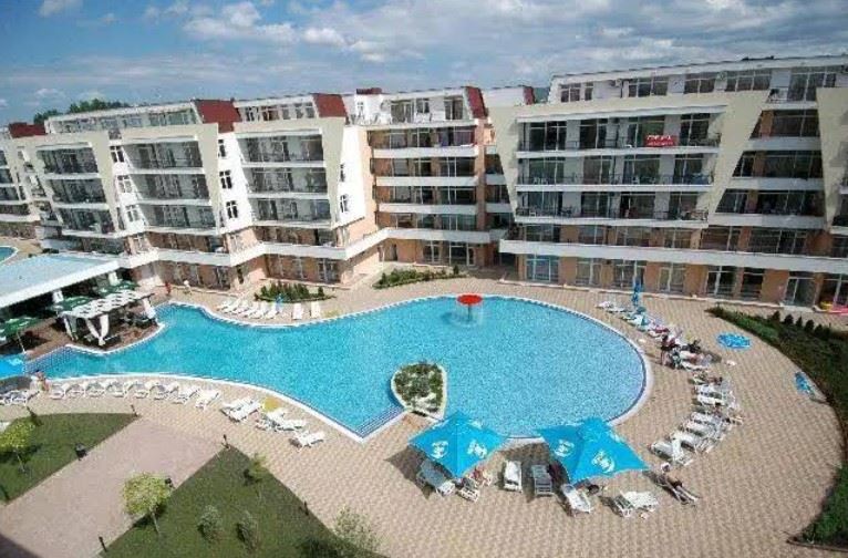  Przestronne studio w Słonecznym Brzegu – doskonała nieruchomość z udogodnieniami i spokojem