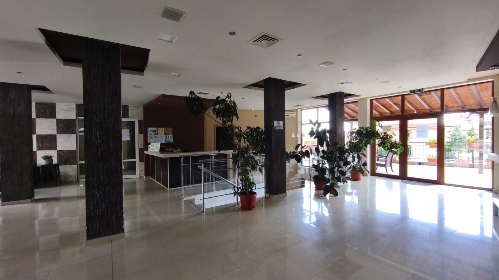 Przestronny apartament z dwiema sypialniami i widokiem na morze w Sveti Vlas, 200 metrów od plaży