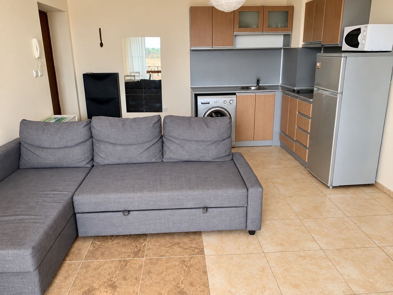 Przestronny apartament z dwiema sypialniami i widokiem na przyrodę w Nesebyrze