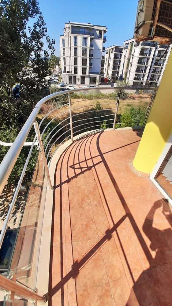 Gotowe do zamieszkania mieszkanie z jedną sypialnią i niską opłatą za utrzymanie w Słonecznym Brzegu