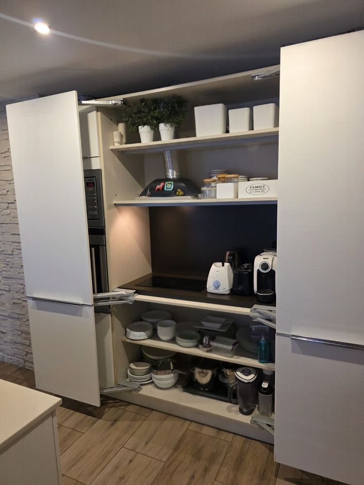 Nessebar: luksusowe mieszkanie z dwiema sypialniami i panoramicznym widokiem na morze – 183 m² przestrzeni, komfortu i stylu