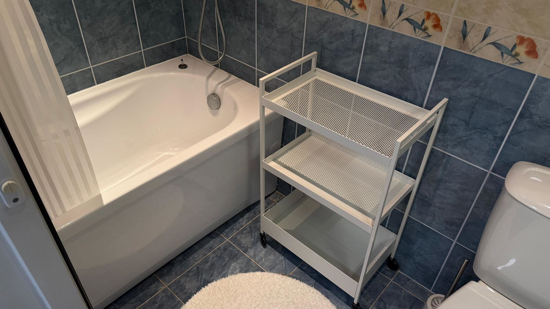 Przestronne i nowoczesne mieszkanie z jedną sypialnią z pełnym wyposażeniem w Pomorie