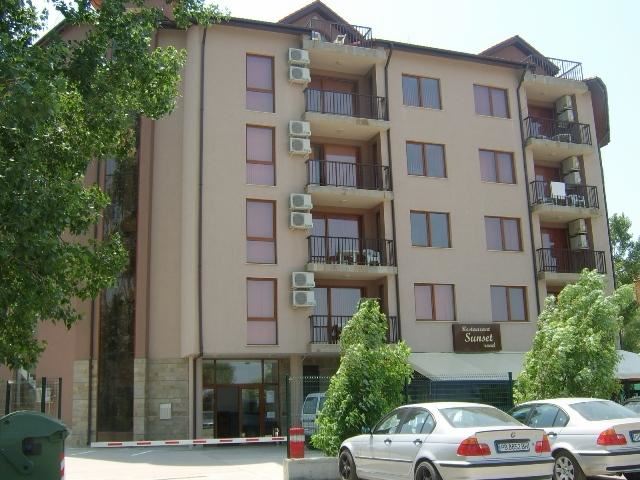 Apartament w kompleksie w Słonecznym Brzegu z basenem, restauracją i niską opłatą za utrzymanie