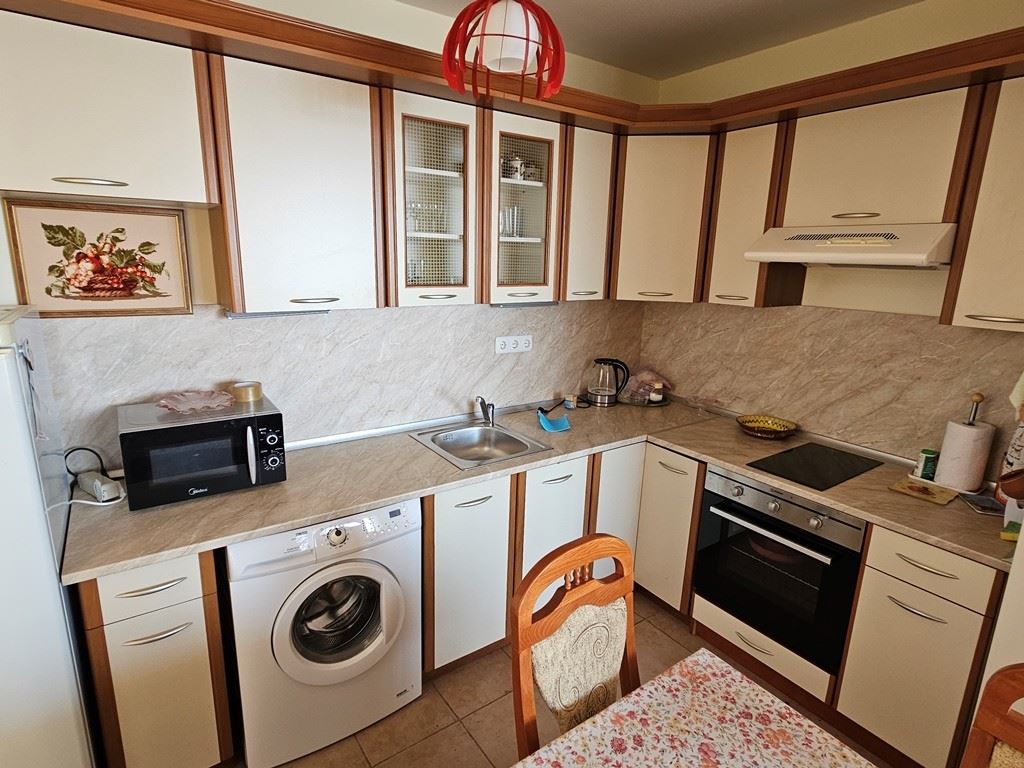 Sveti Vlas, pierwsza linia morza – panoramiczne mieszkanie z jedną sypialnią z widokiem na morze z każdego pokoju