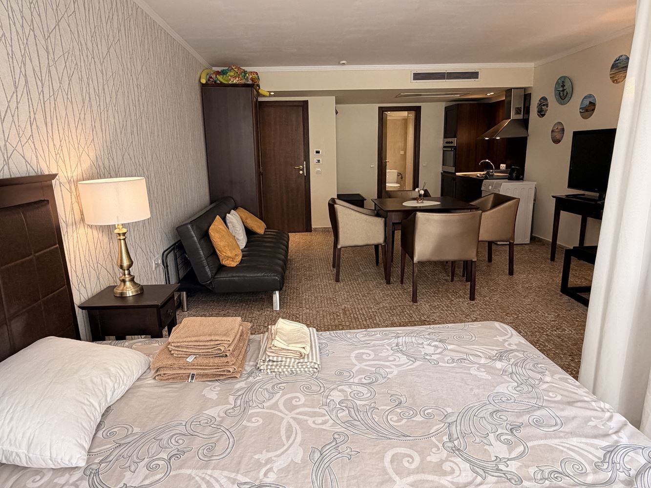 Ekskluzywne studio z ogrodem i bezpośrednim dostępem do basenu – 100 m od morza w Słonecznym Brzegu