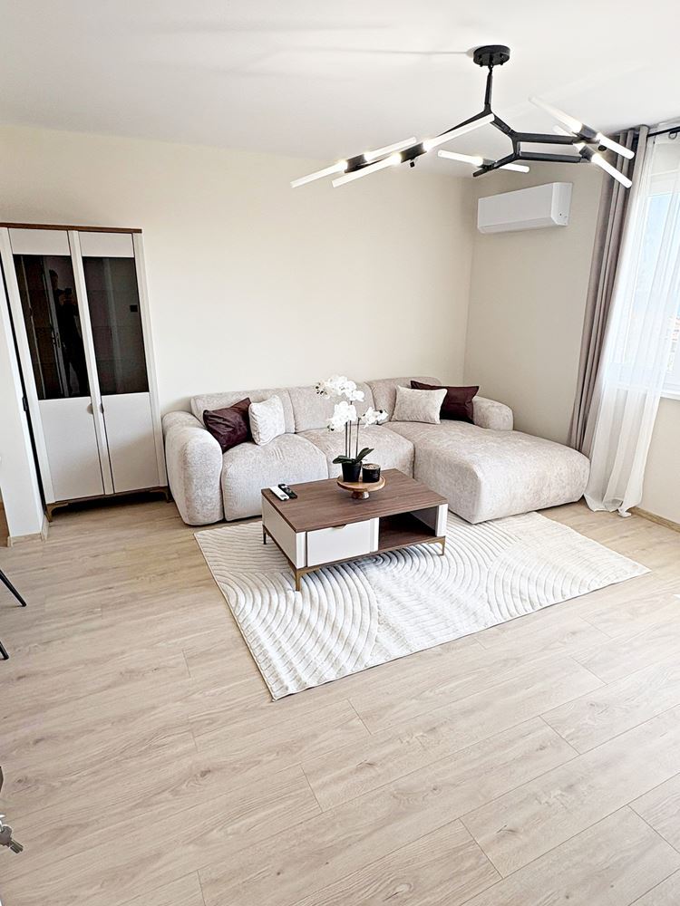 Dwa niezależne przestrzenie mieszkalne z widokiem na morze w centrum Świętego Własu – designerskie wnętrze i własne miejsce parkingowe