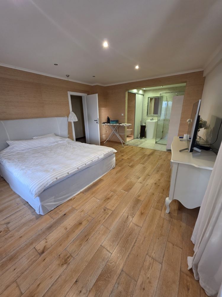Nessebar: luksusowe mieszkanie z dwiema sypialniami i panoramicznym widokiem na morze – 183 m² przestrzeni, komfortu i stylu