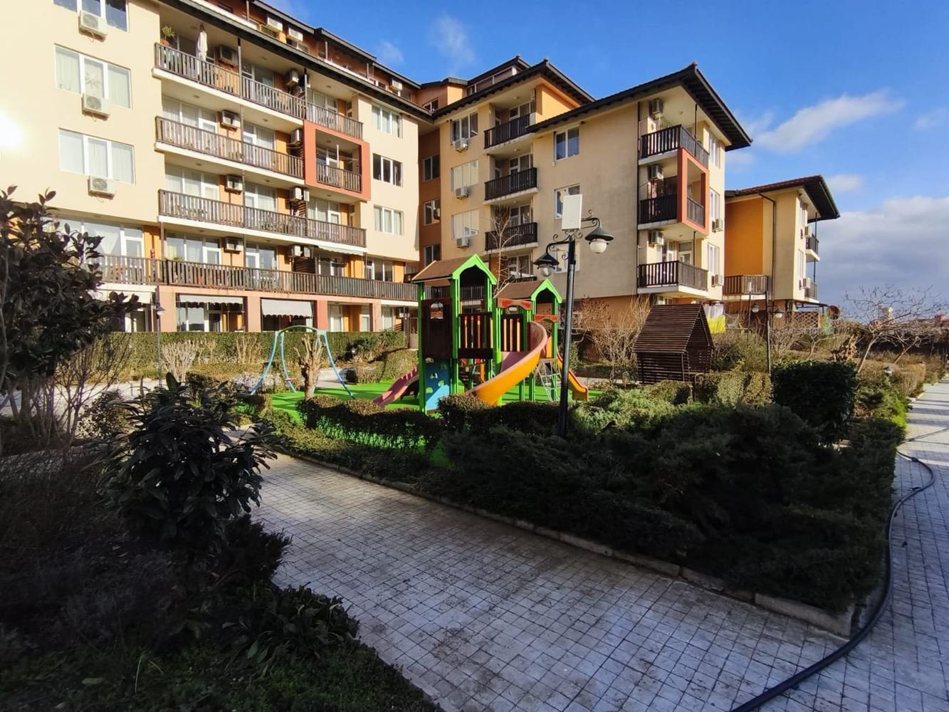 Przestronny apartament z jedną sypialnią w Aheloy – gotowy do zamieszkania, kilka kroków od morza