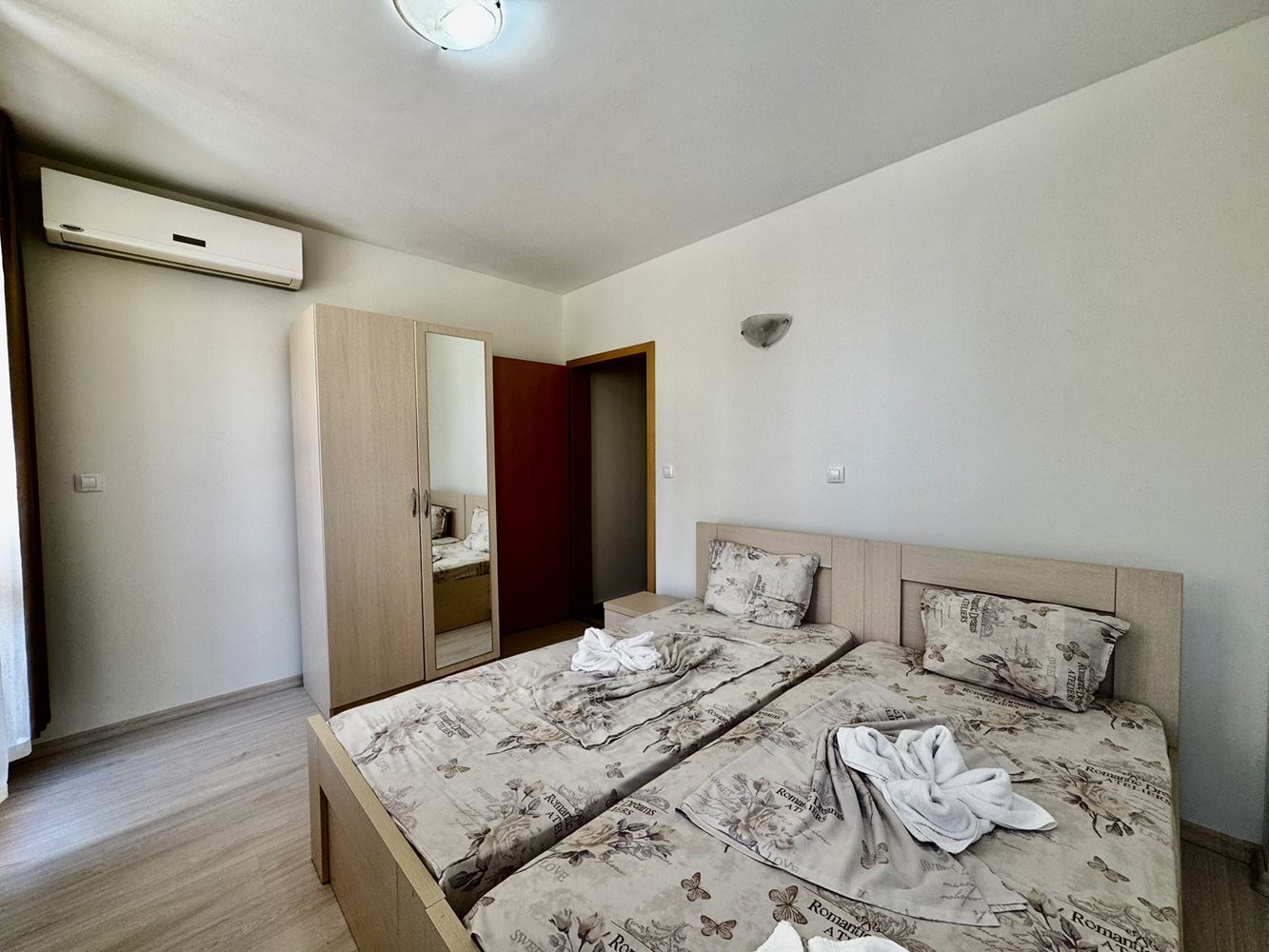 Odkryj swój nowy dom nad morzem - apartament z dwiema sypialniami w centralnej części Słonecznego Brzegu