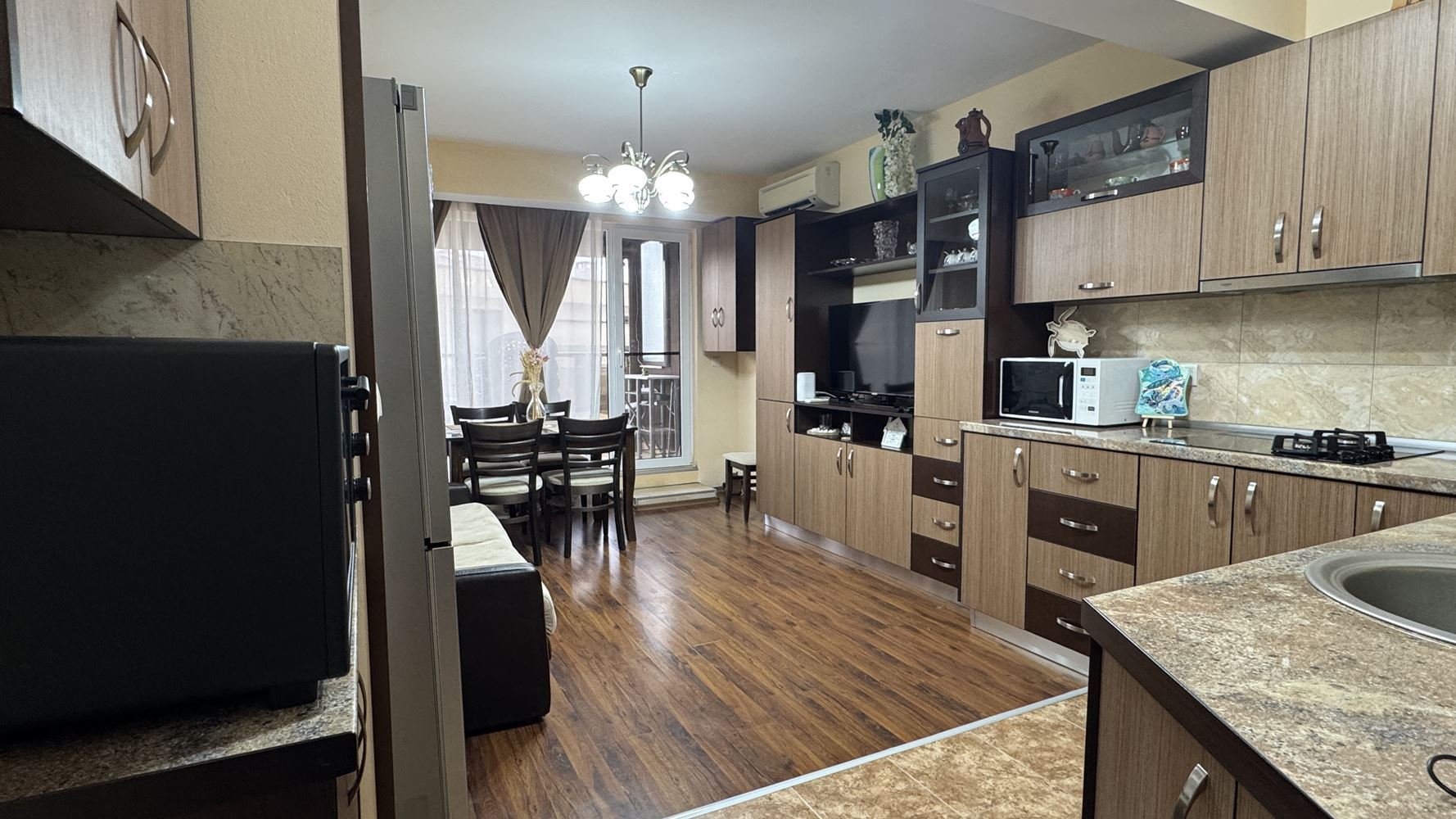 Apartament z jedną sypialnią w Starym Mieście w Pomorie – bez opłaty za utrzymanie, doskonała nieruchomość w malowniczej okolicy