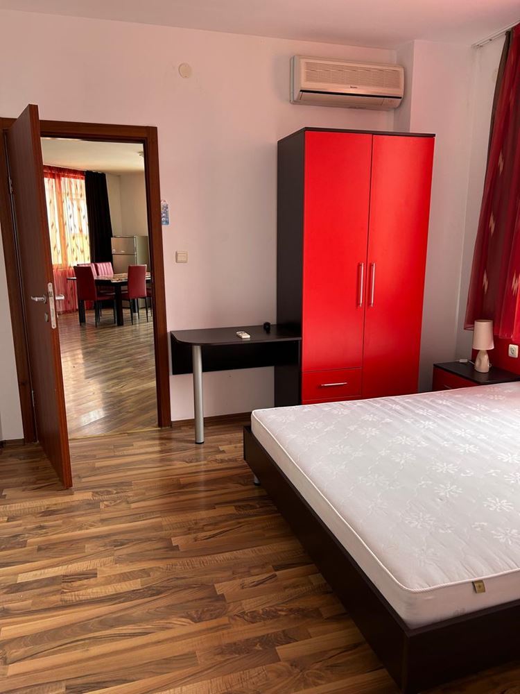 Przestronny apartament z dwiema sypialniami i panoramicznym widokiem na morze w Sveti Vlas