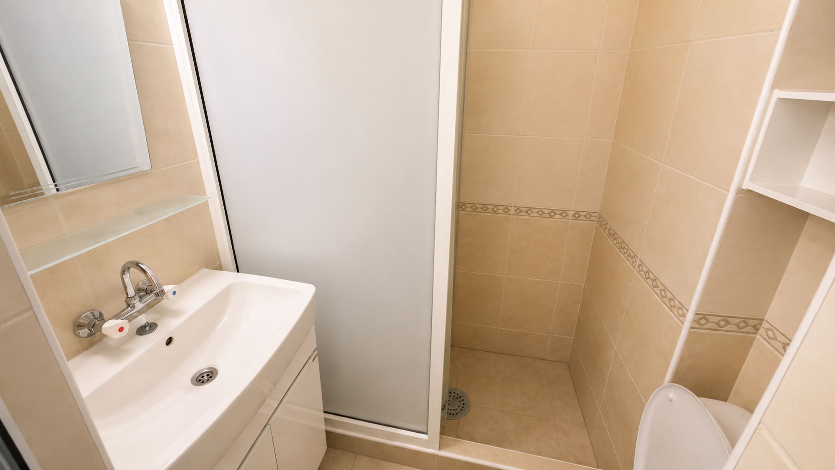 Apartament z jedną sypialnią w Słonecznym Brzegu – spokój, zieleń i komfort w sercu kurortu
