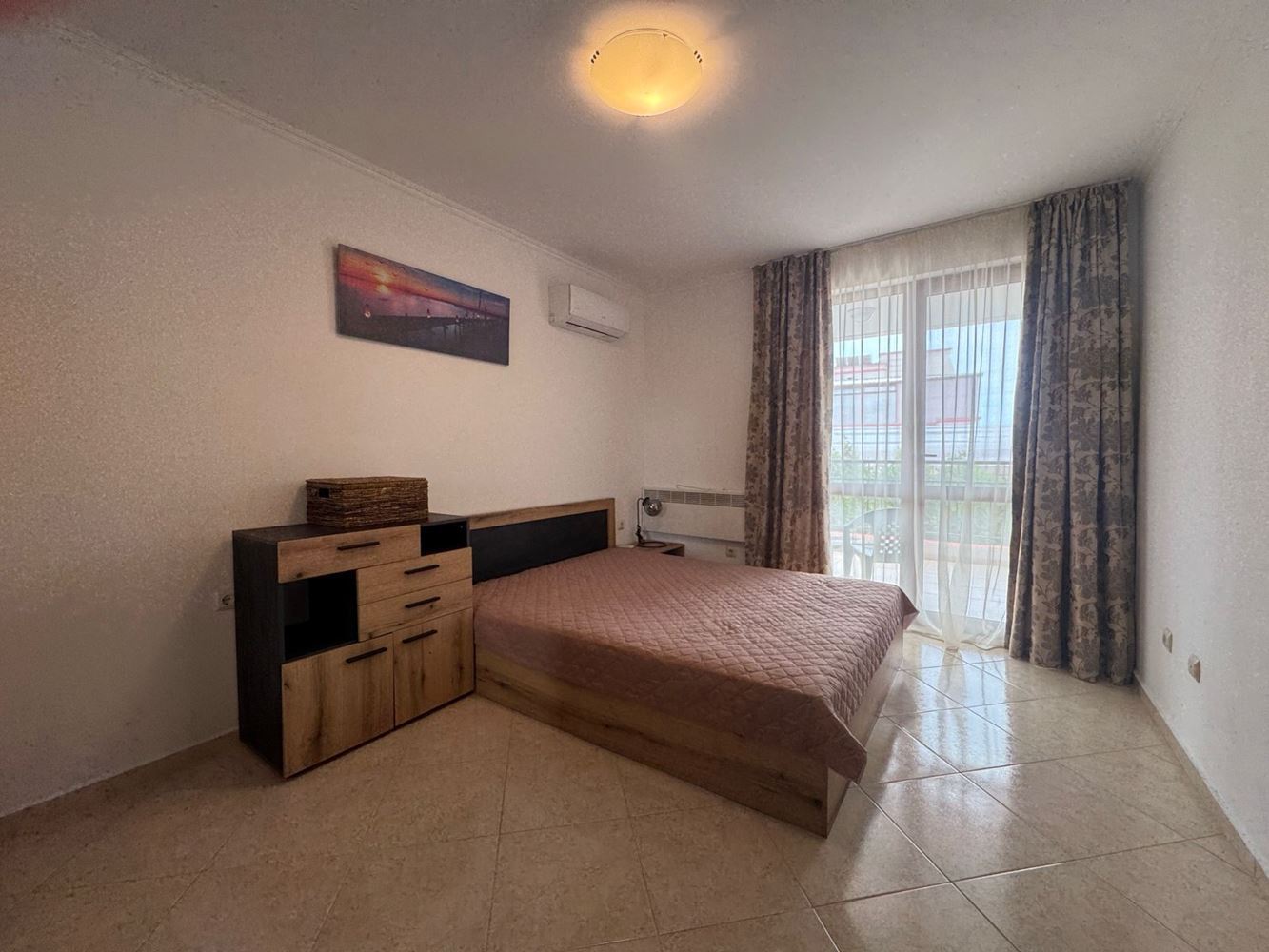 Apartament z jedną sypialnią w zamkniętym kompleksie w Aheloju – w pełni umeblowany i gotowy do zamieszkania