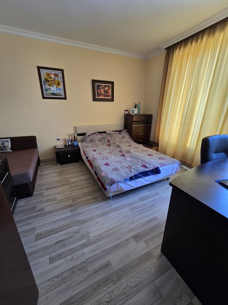 Apartament z jedną sypialnią w Świętym Własie z bezpośrednim dostępem do basenu – spokojne miejsce do życia i wypoczynku