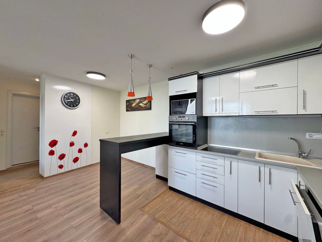 Apartament z dwiema sypialniami w luksusowym kompleksie na pierwszej linii w Świętym Własie