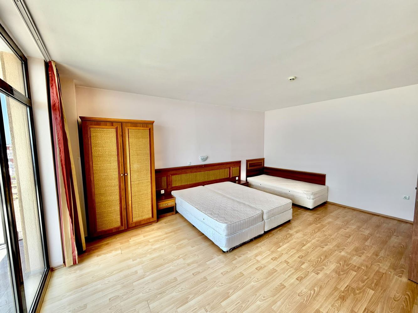 Apartament z jedną sypialnią z panoramicznym widokiem na morze w pierwszej linii brzegowej w Świętym Własie