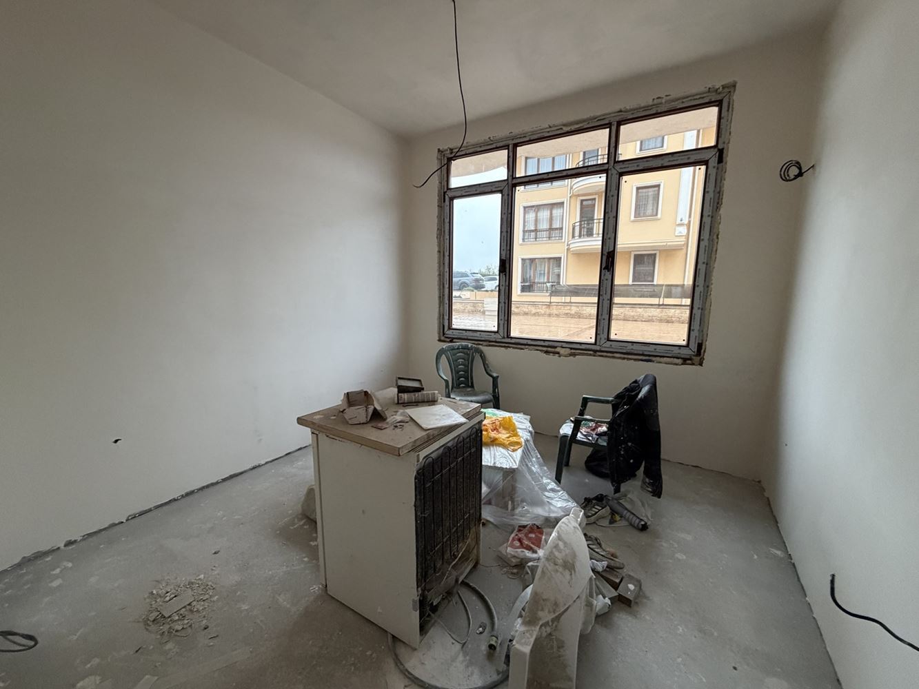 Apartament z jedną sypialnią w nowoczesnym kompleksie kilka kroków od morza w Rawdzie – idealny wybór na inwestycję lub przytulny dom