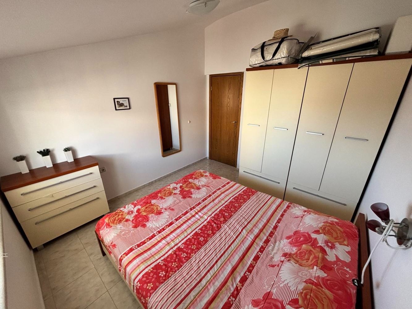 Apartament z dwiema sypialniami i panoramicznym widokiem na morze w Sveti Vlas