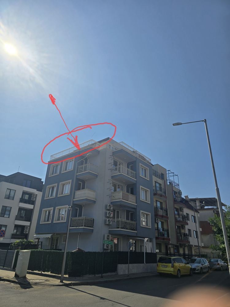 Studio z ogromnym panoramicznym tarasem i pięknym widokiem w Nesebyrze, dzielnica Cherno More 2 – bez opłaty za utrzymanie