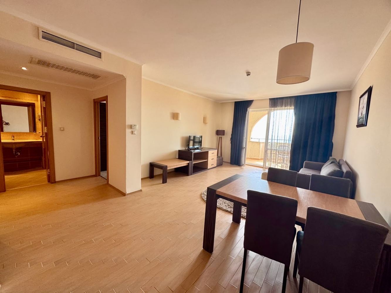 Apartament z jedną sypialnią w pierwszej linii z panoramicznym widokiem na morze w Słonecznym Brzegu