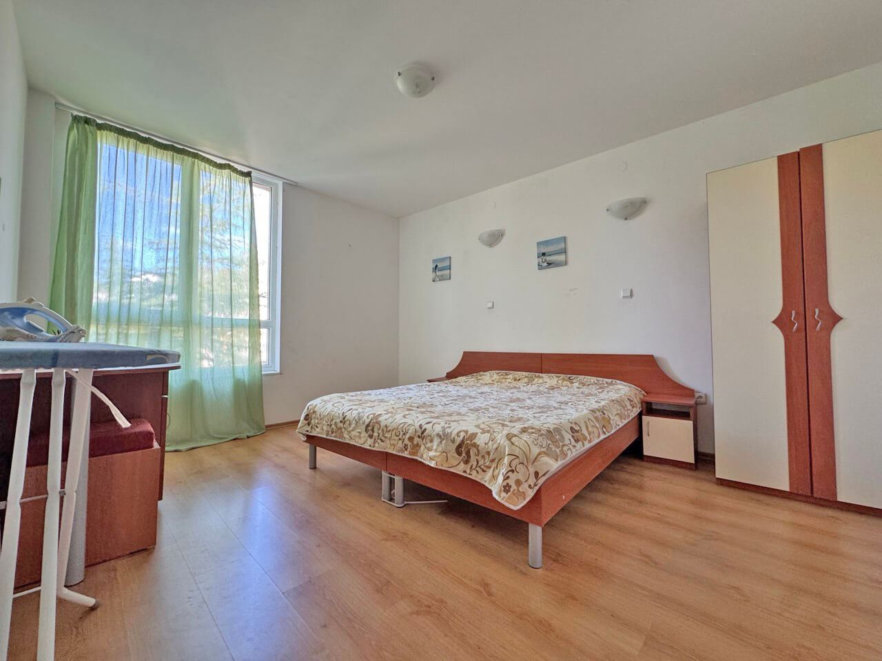 Umeblowany apartament z widokiem na basen w spokojnej, zielonej okolicy Słonecznego Brzegu