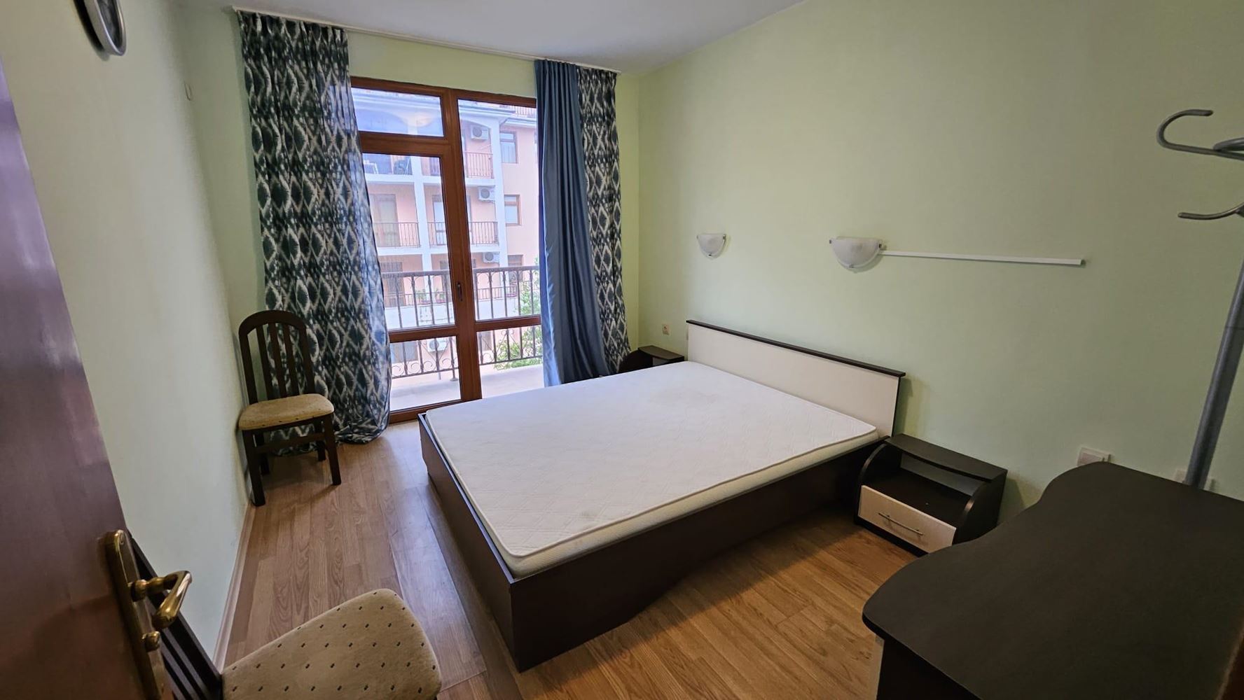 Przestronny apartament z dwiema sypialniami w Primorsku – komfort, spokój i niska opłata za utrzymanie