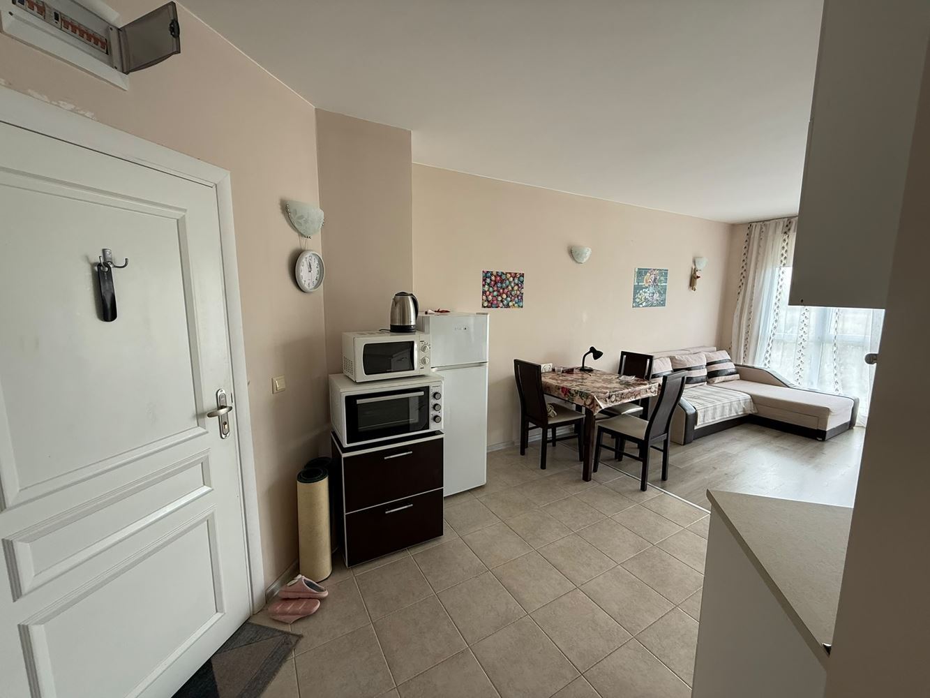 Apartament z jedną sypialnią wśród zieleni, w kompleksie z basenem i placem zabaw
