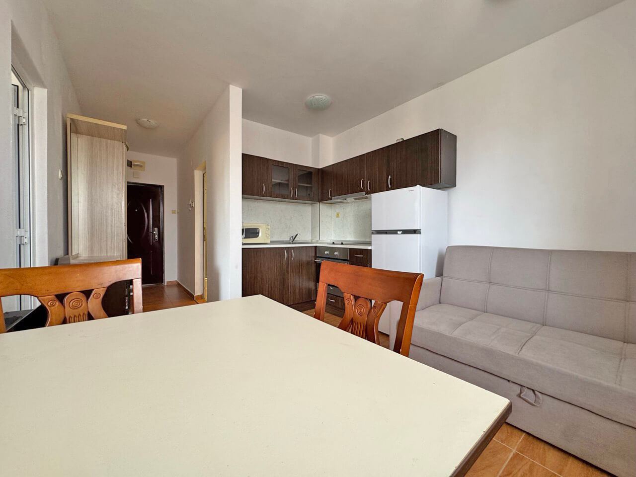 Przytulność i funkcjonalność – mieszkanie z jedną sypialnią w kompleksie w Sunny Beach